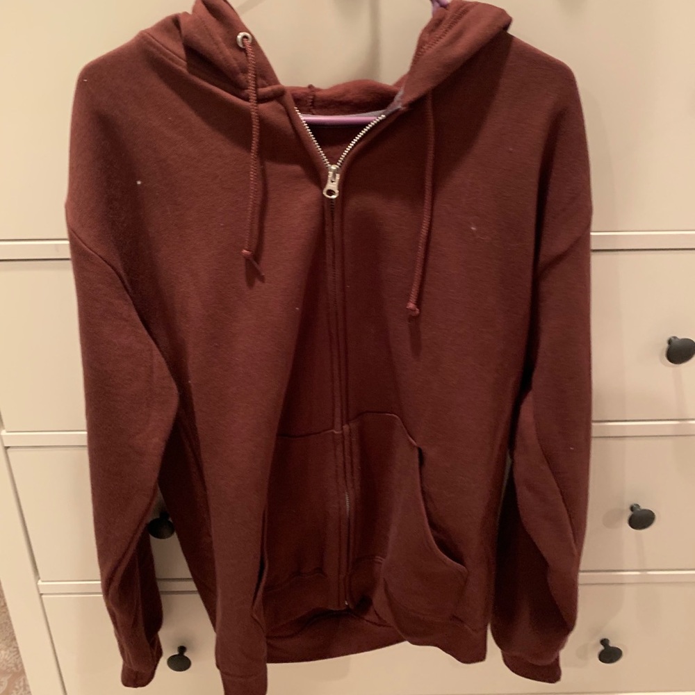 Over sized maroon zip up